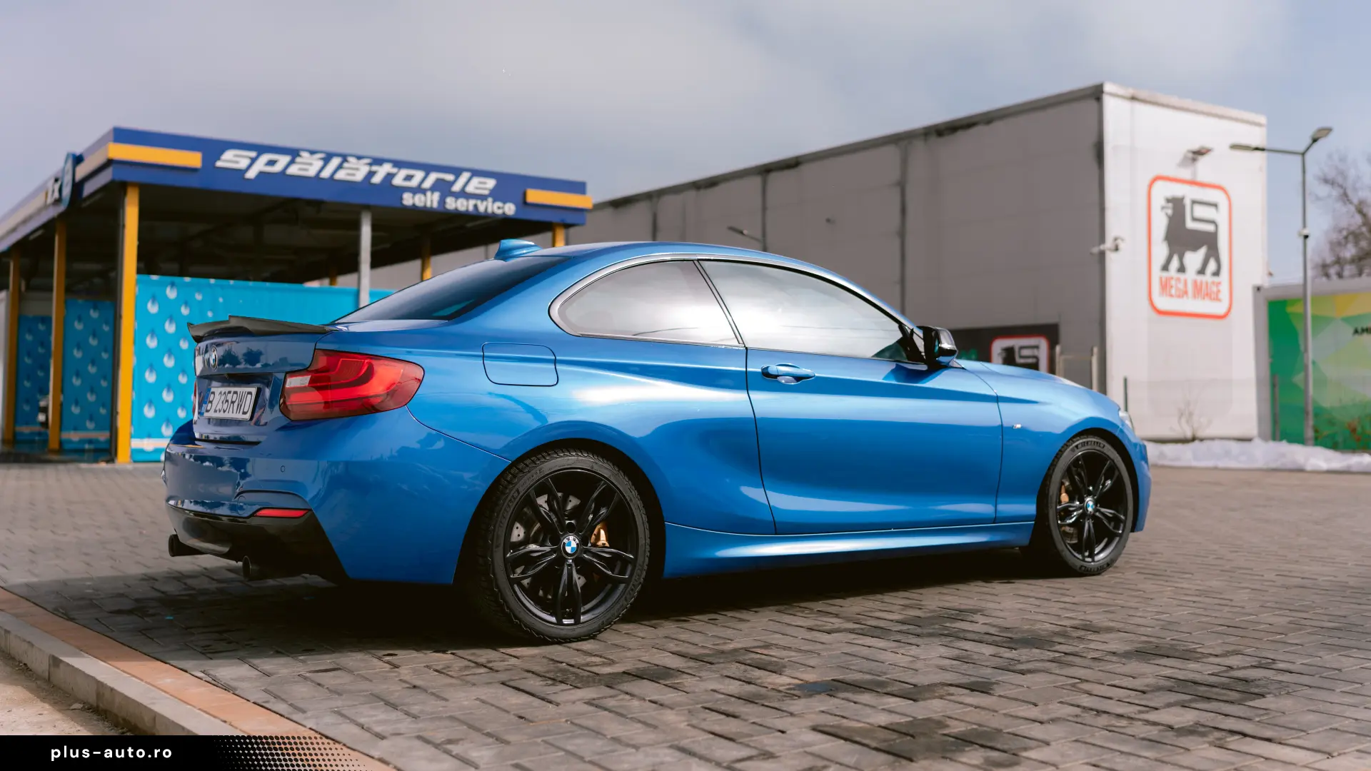 BMW M235