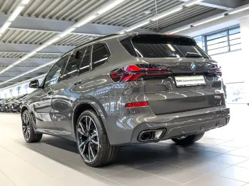 BMW X5 xDrive30d M Sport HUD PANO 360 KAM RFK NAVI