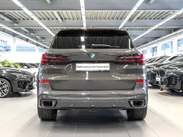 BMW X5 xDrive30d M Sport HUD PANO 360 KAM RFK NAVI