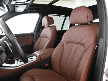 BMW X5 xDrive30d M Sport Pro Pano ACC H&K LED AHK