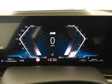 BMW X5 xDrive30d M Sport Pro Pano ACC H&K LED AHK