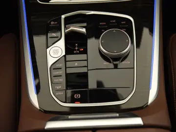 BMW X5 xDrive30d M Sport Pro Pano ACC H&K LED AHK