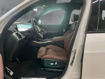 BMW X5 M60i xDrive M SPORT PRO LC PROF AHK StHzg LED