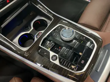 BMW X5 M60i xDrive M SPORT PRO LC PROF AHK StHzg LED