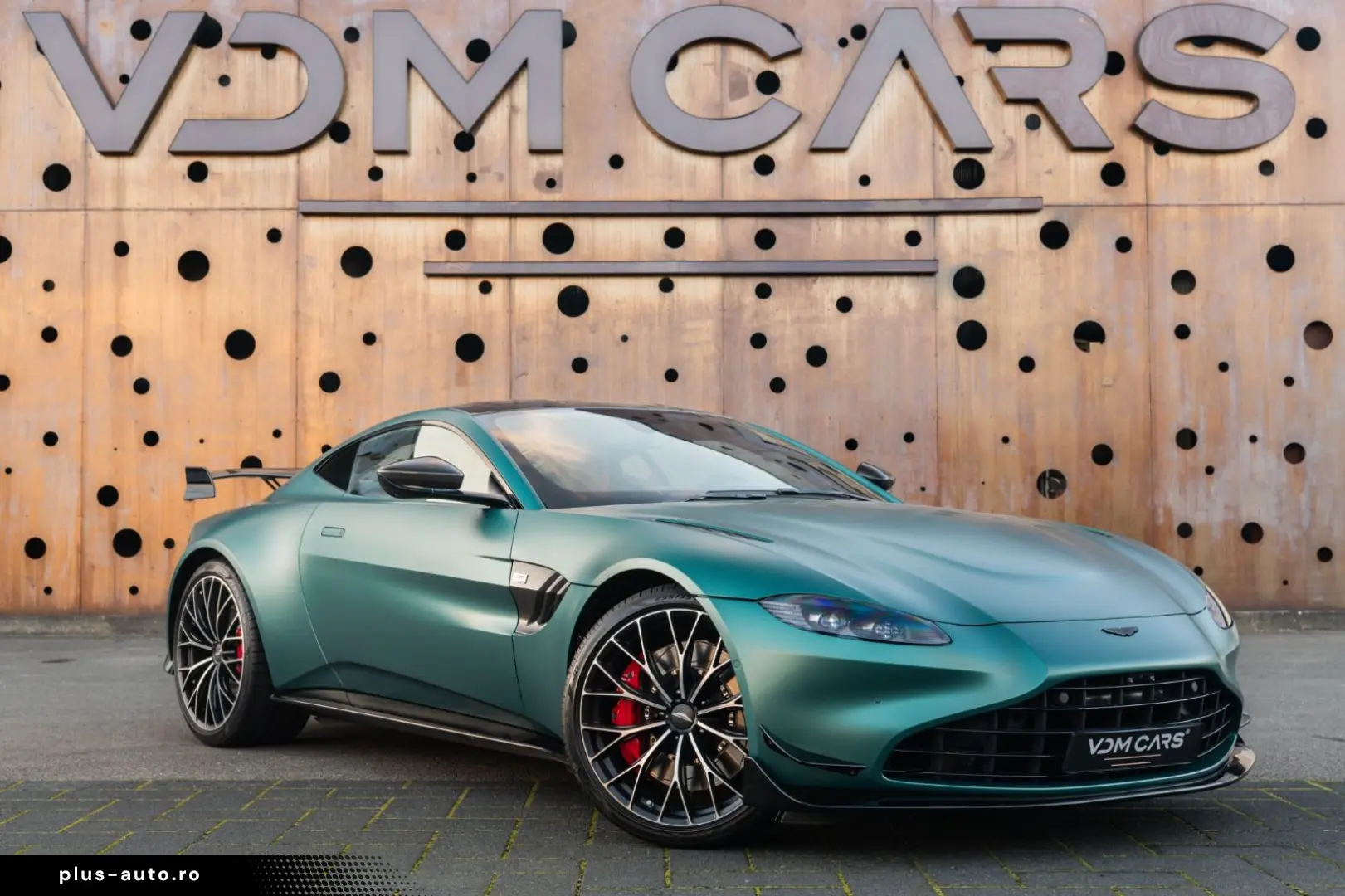 ASTON MARTIN Vantage F1  CARBON AERO INKL.ORIG.WINTERRADSATZ