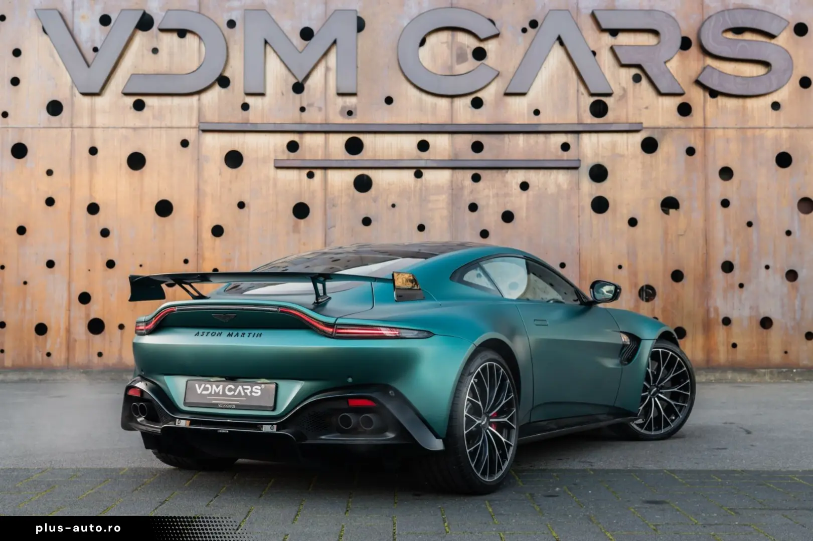 ASTON MARTIN Vantage F1  CARBON AERO INKL.ORIG.WINTERRADSATZ