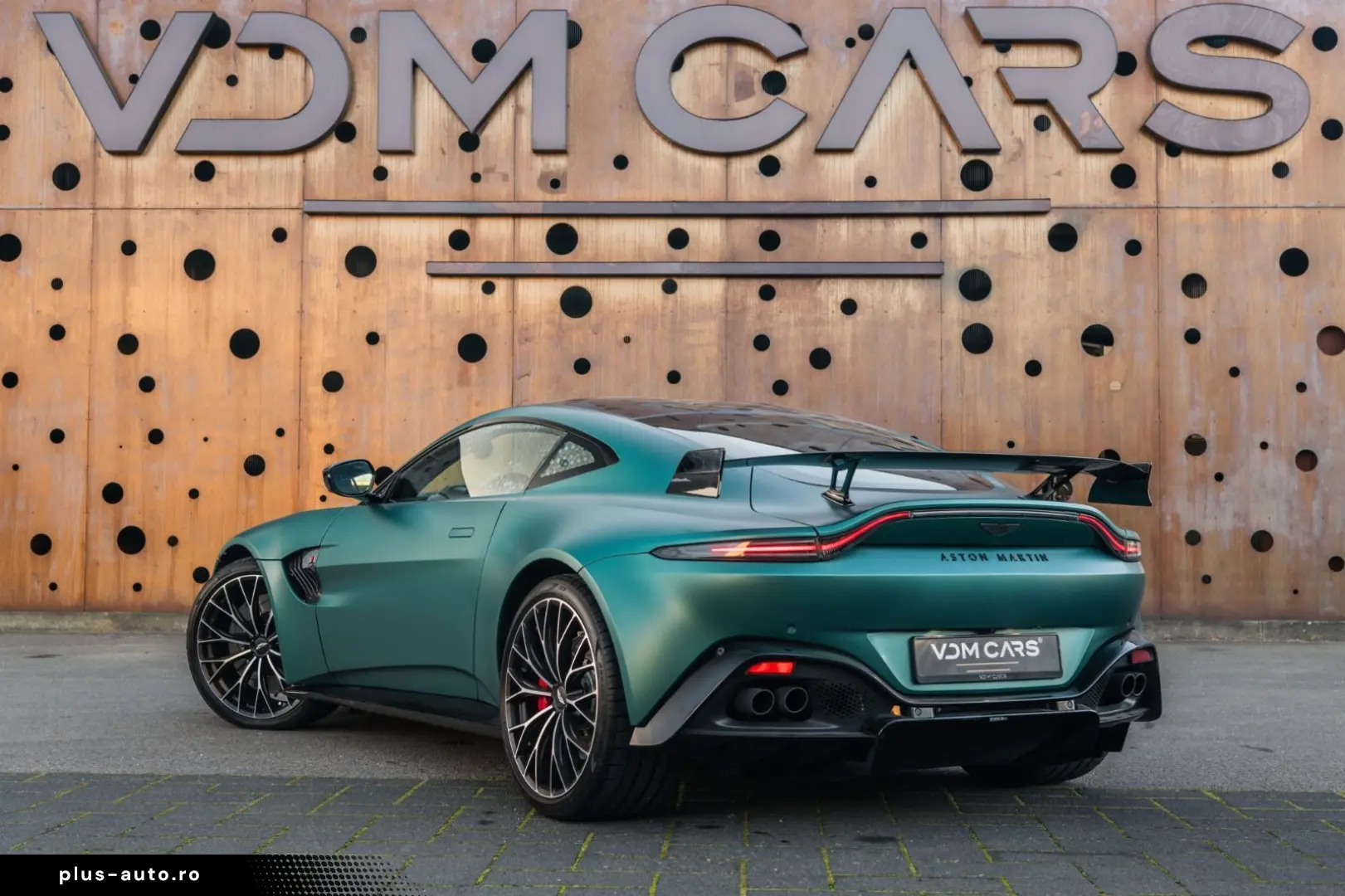 ASTON MARTIN Vantage F1  CARBON AERO INKL.ORIG.WINTERRADSATZ