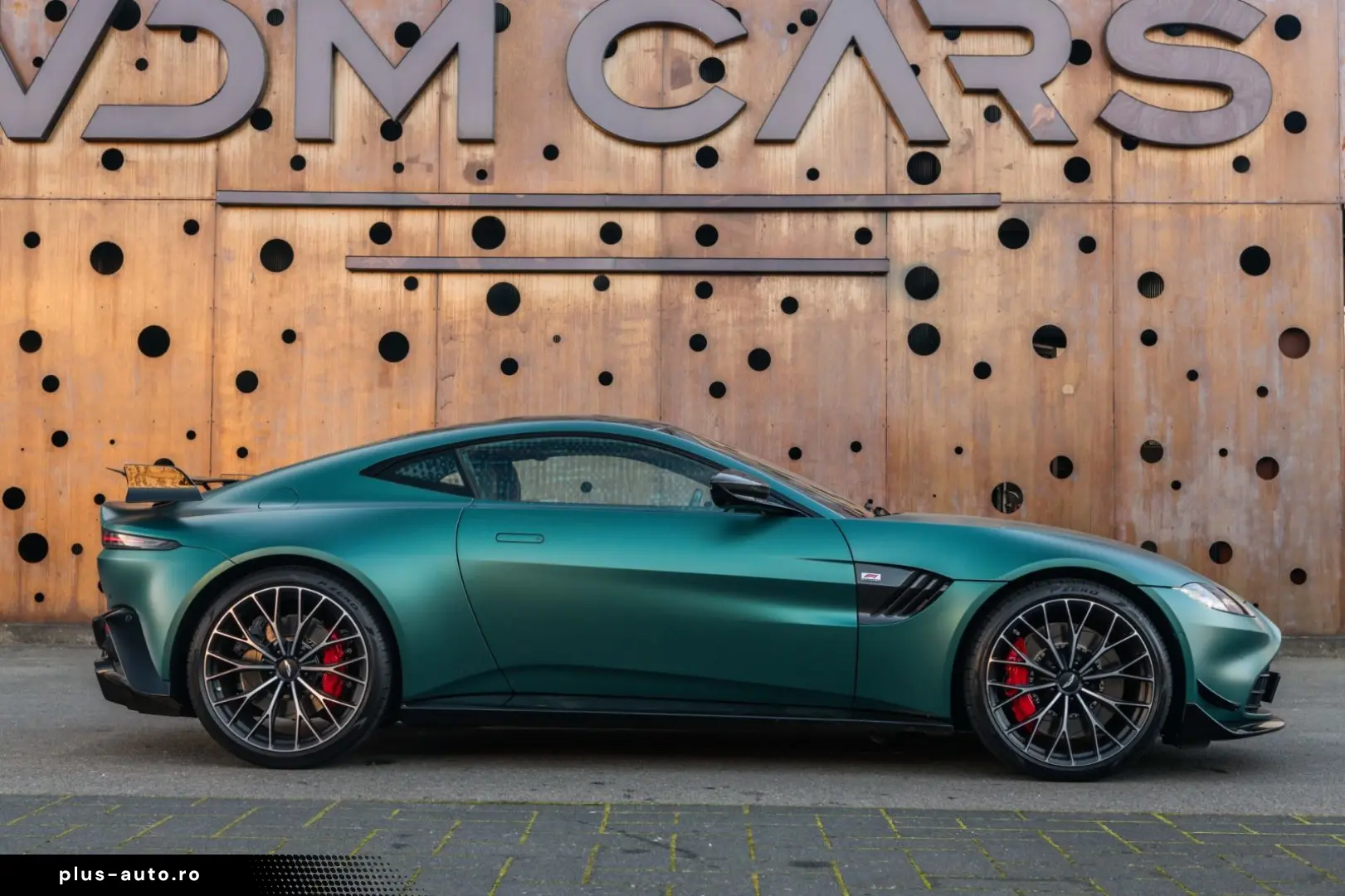 ASTON MARTIN Vantage F1  CARBON AERO INKL.ORIG.WINTERRADSATZ