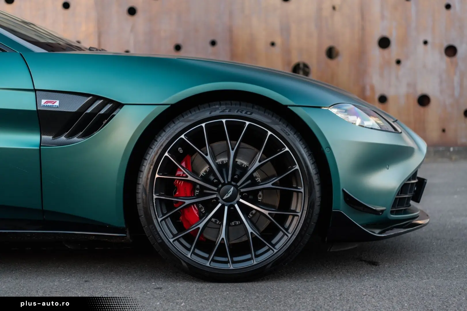 ASTON MARTIN Vantage F1  CARBON AERO INKL.ORIG.WINTERRADSATZ