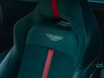 ASTON MARTIN Vantage F1  CARBON AERO INKL.ORIG.WINTERRADSATZ