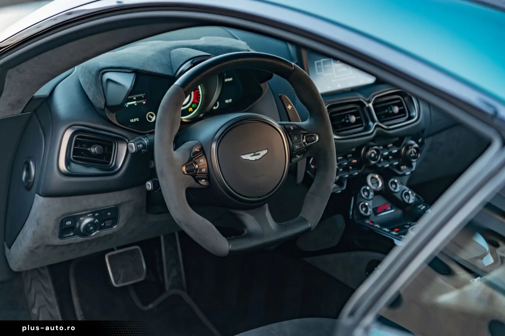 ASTON MARTIN Vantage F1  CARBON AERO INKL.ORIG.WINTERRADSATZ