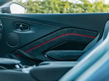 ASTON MARTIN Vantage F1  CARBON AERO INKL.ORIG.WINTERRADSATZ