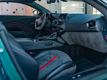 ASTON MARTIN Vantage F1  CARBON AERO INKL.ORIG.WINTERRADSATZ