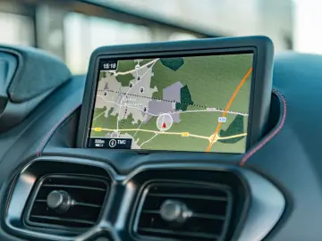 ASTON MARTIN Vantage F1  CARBON AERO INKL.ORIG.WINTERRADSATZ