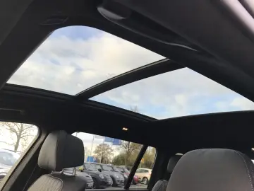 BMW X7 xDrive40d M Sport package Gesture control DAB