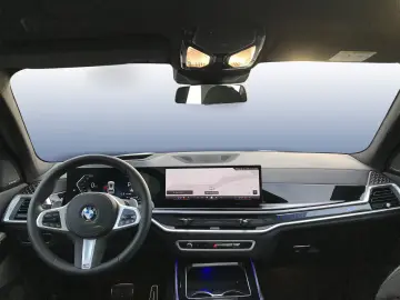 BMW X7 xDrive40d M Sport package Gesture control DAB