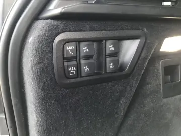 BMW X7 xDrive40d M Sport package Gesture control DAB