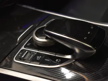 Mercedes-Benz G AMG 63 AMG Speedshift 9G-TRONIC