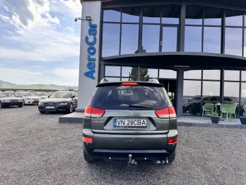 CITROEN C-CROSSER    4X4