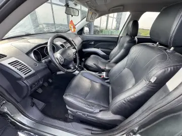 CITROEN C-CROSSER    4X4