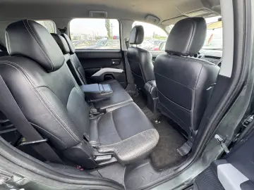 CITROEN C-CROSSER    4X4