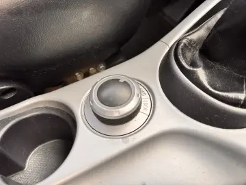 CITROEN C-CROSSER    4X4