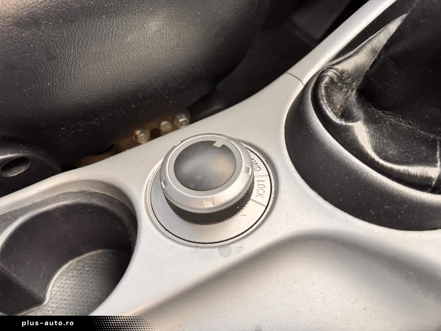 CITROEN C-CROSSER    4X4