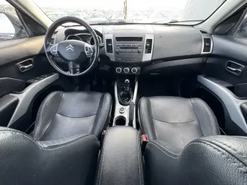 CITROEN C-CROSSER    4X4