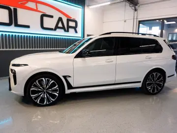 BMW X7 M60 i PANO HUD 360 KAMERA LED B&W CARBON