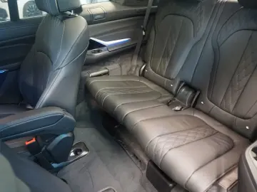 BMW X7 M60 i PANO HUD 360 KAMERA LED B&W CARBON