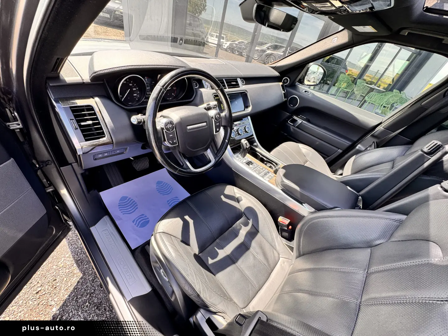 RANGE ROVER SPORT    MERIDIAN SOUND