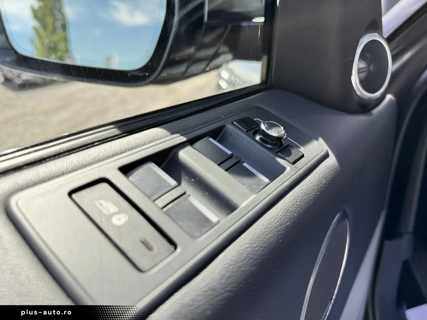 RANGE ROVER SPORT    MERIDIAN SOUND