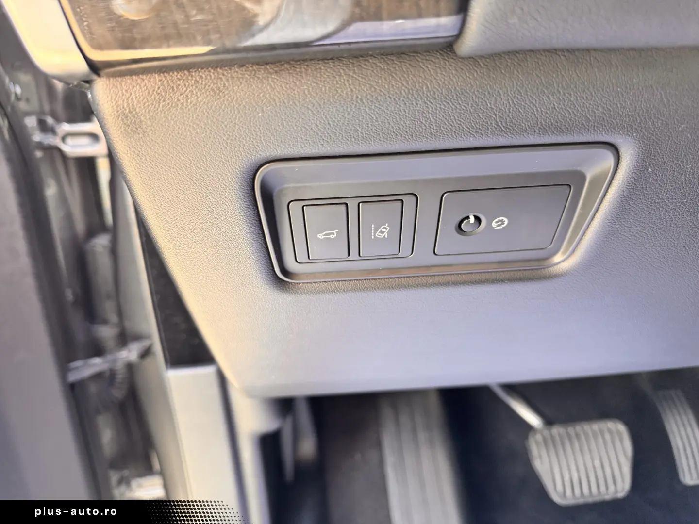 RANGE ROVER SPORT    MERIDIAN SOUND