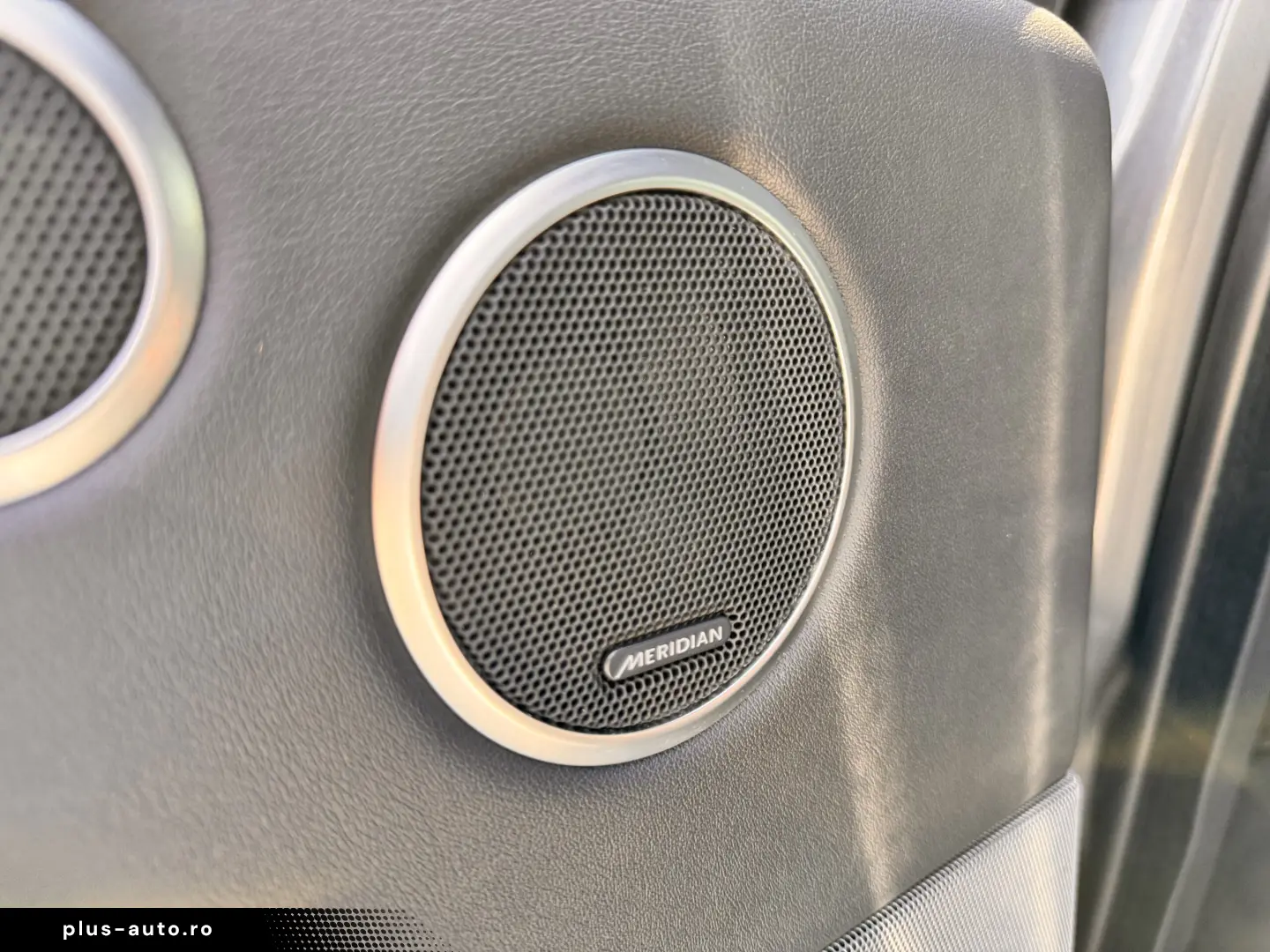 RANGE ROVER SPORT    MERIDIAN SOUND