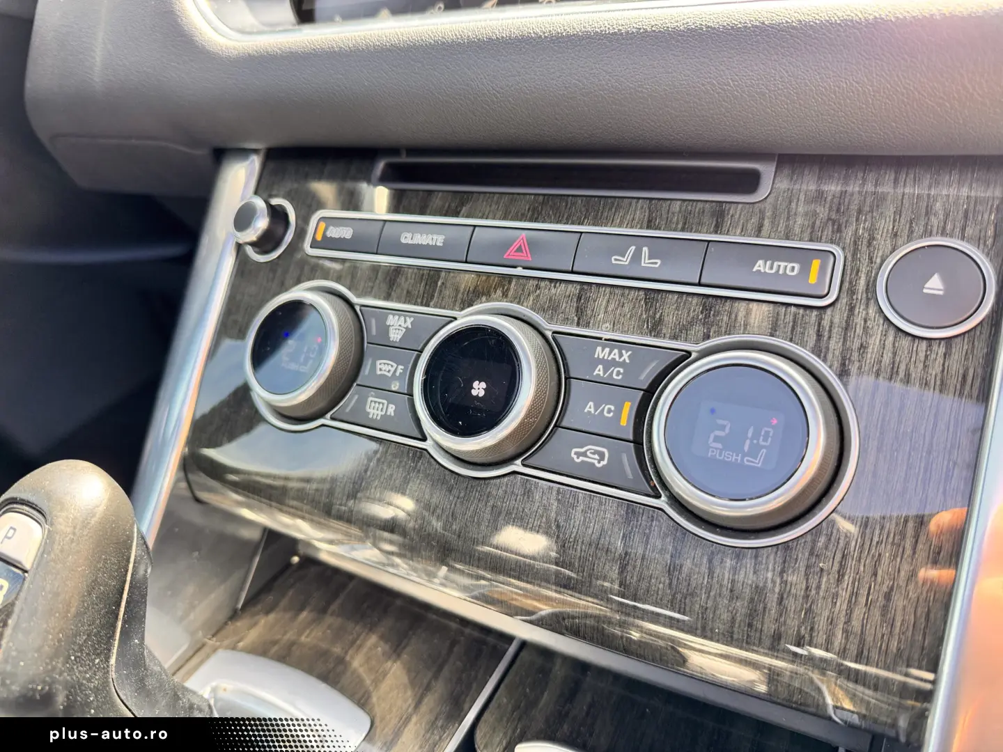 RANGE ROVER SPORT    MERIDIAN SOUND