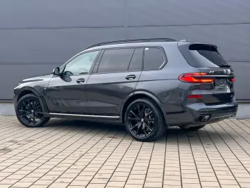 BMW X7 40i Individual Bowers&Wilkins Executive Carb