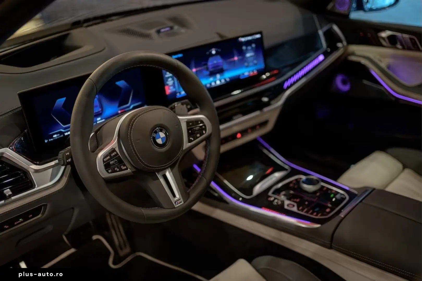 BMW X7 M60i xDrive B&W 23  DAP