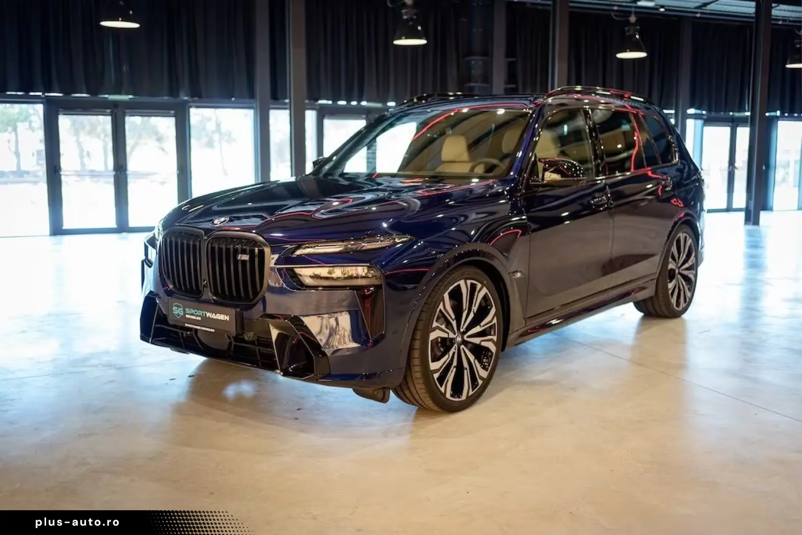 BMW X7 M60i xDrive B&W 23  DAP