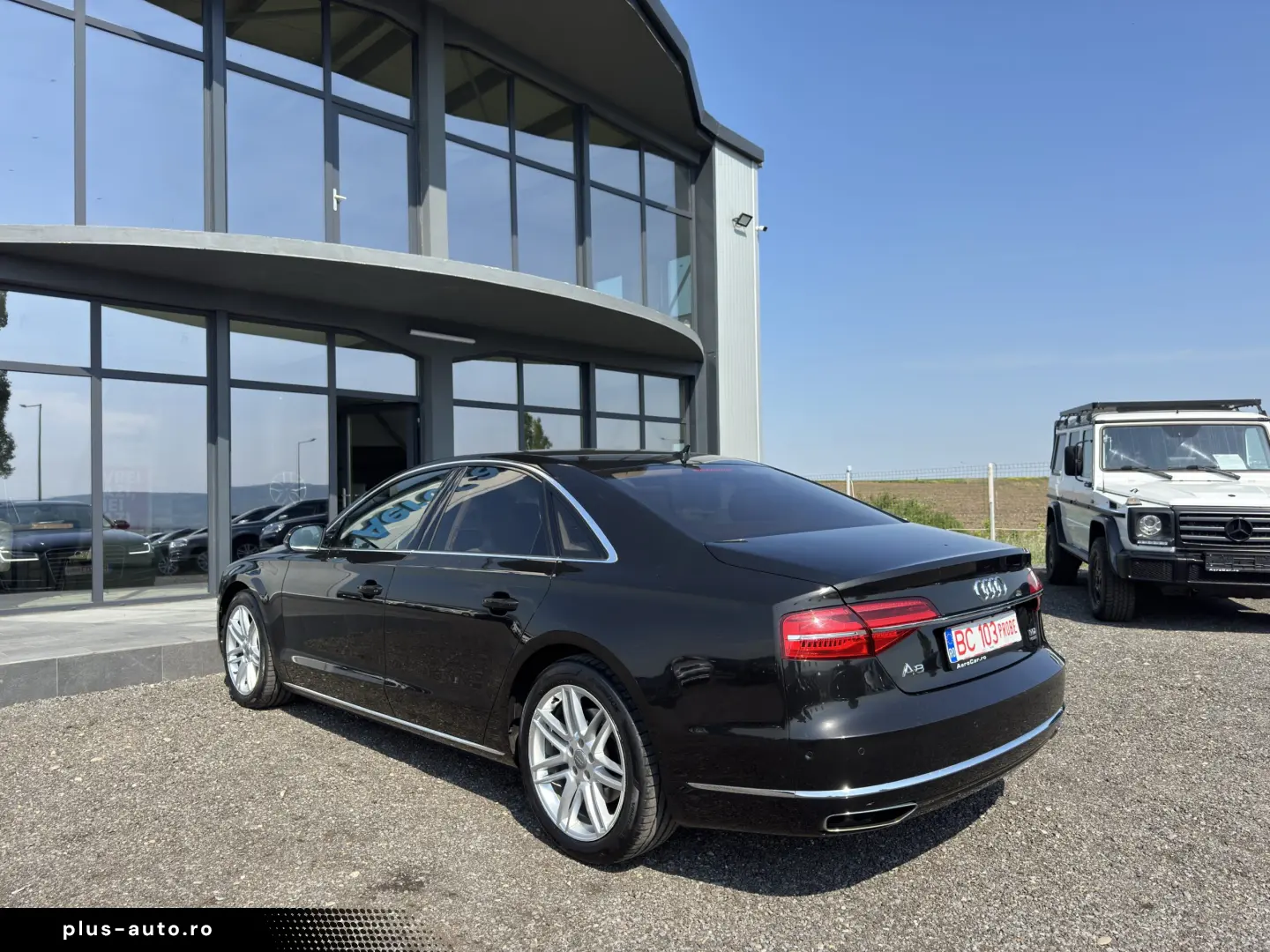 AUDI A8 QUATTRO    INTERIOR DESIGN SELECTION