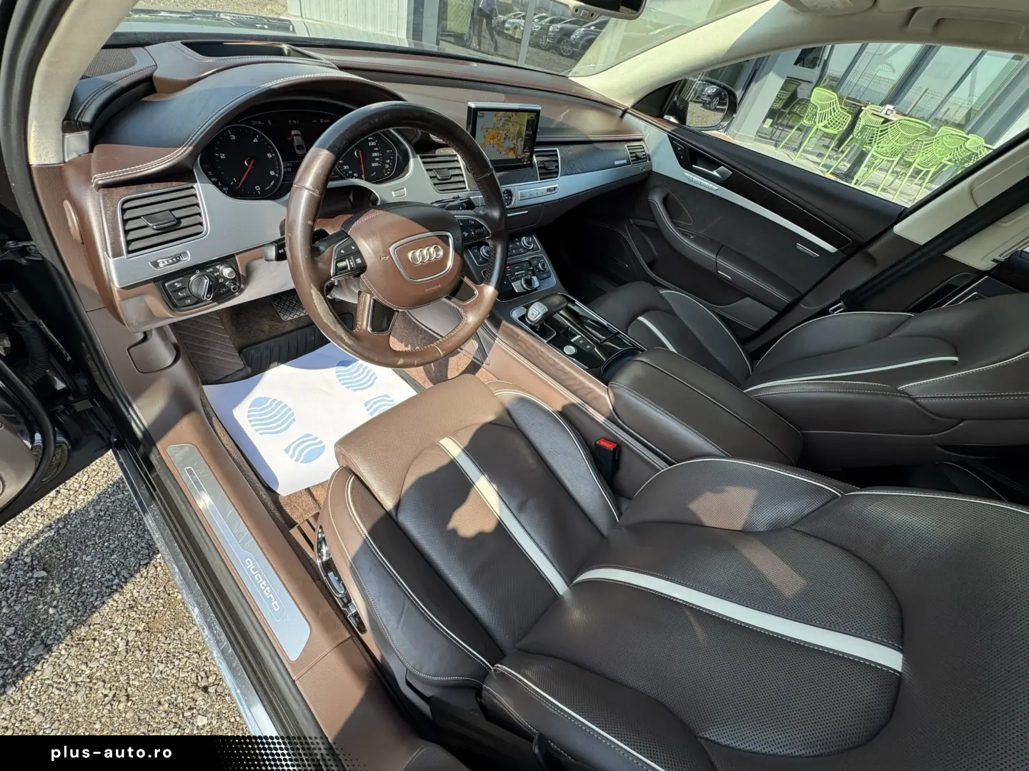 AUDI A8 QUATTRO    INTERIOR DESIGN SELECTION