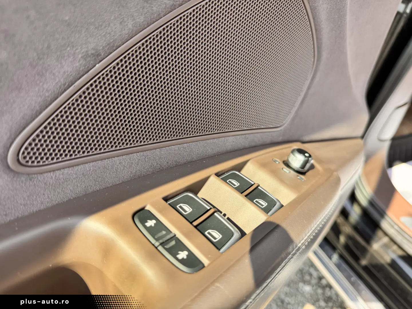 AUDI A8 QUATTRO    INTERIOR DESIGN SELECTION