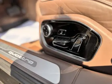 AUDI A8 QUATTRO    INTERIOR DESIGN SELECTION