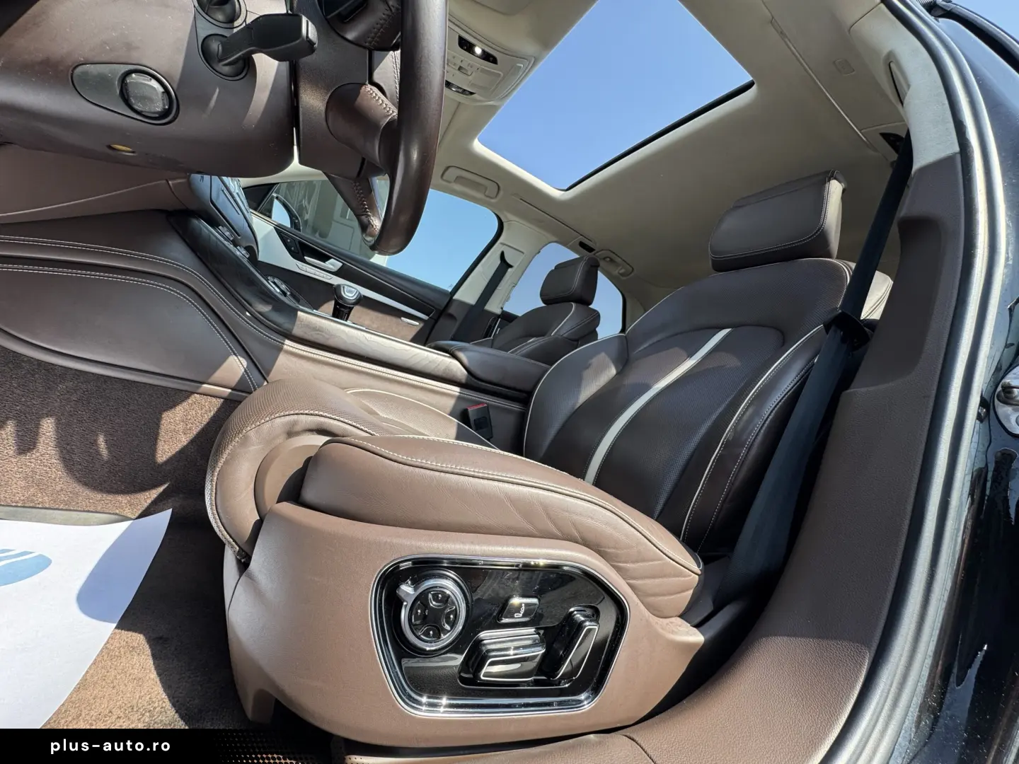 AUDI A8 QUATTRO    INTERIOR DESIGN SELECTION