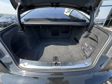 AUDI A8 QUATTRO    INTERIOR DESIGN SELECTION