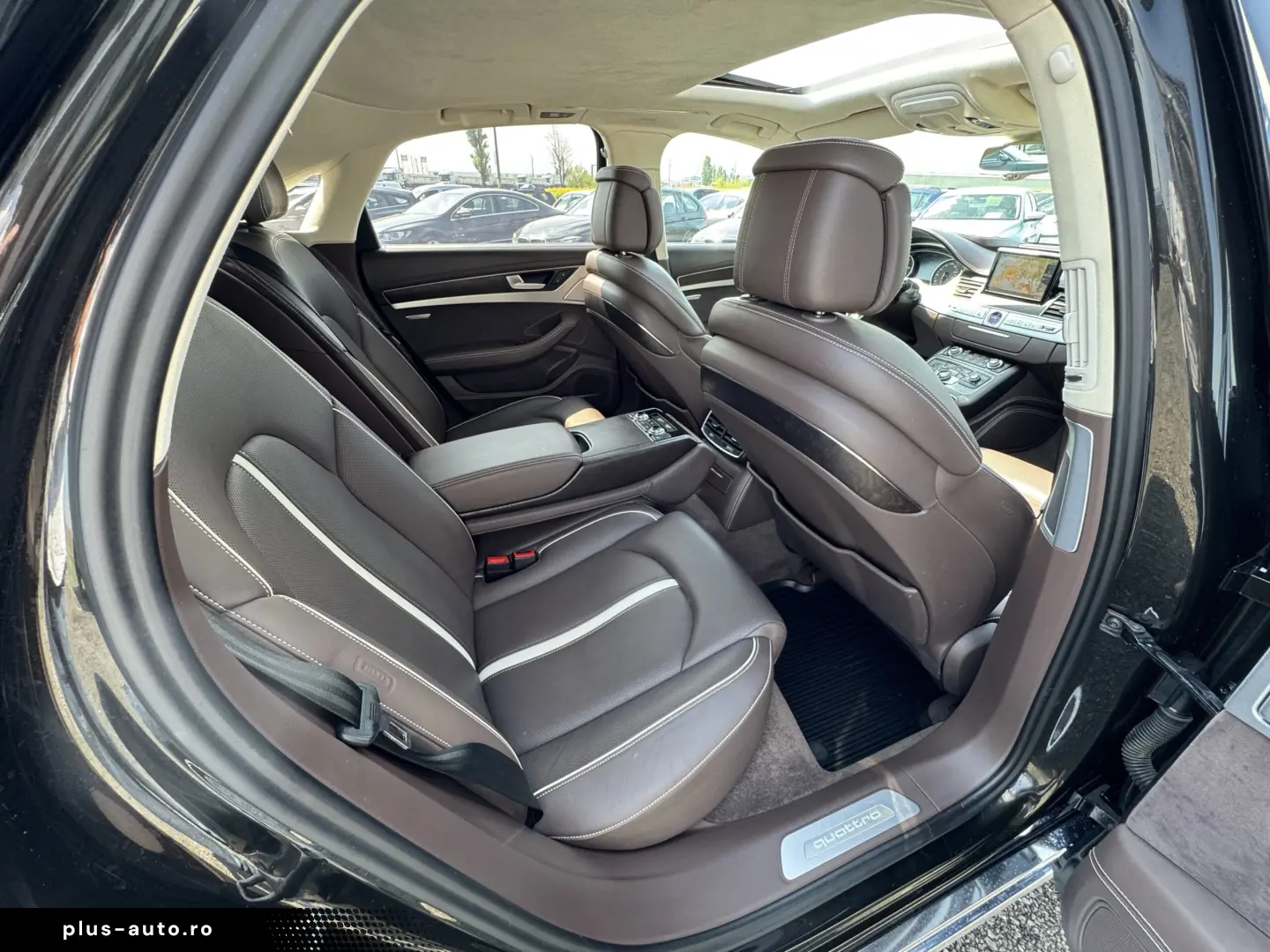 AUDI A8 QUATTRO    INTERIOR DESIGN SELECTION