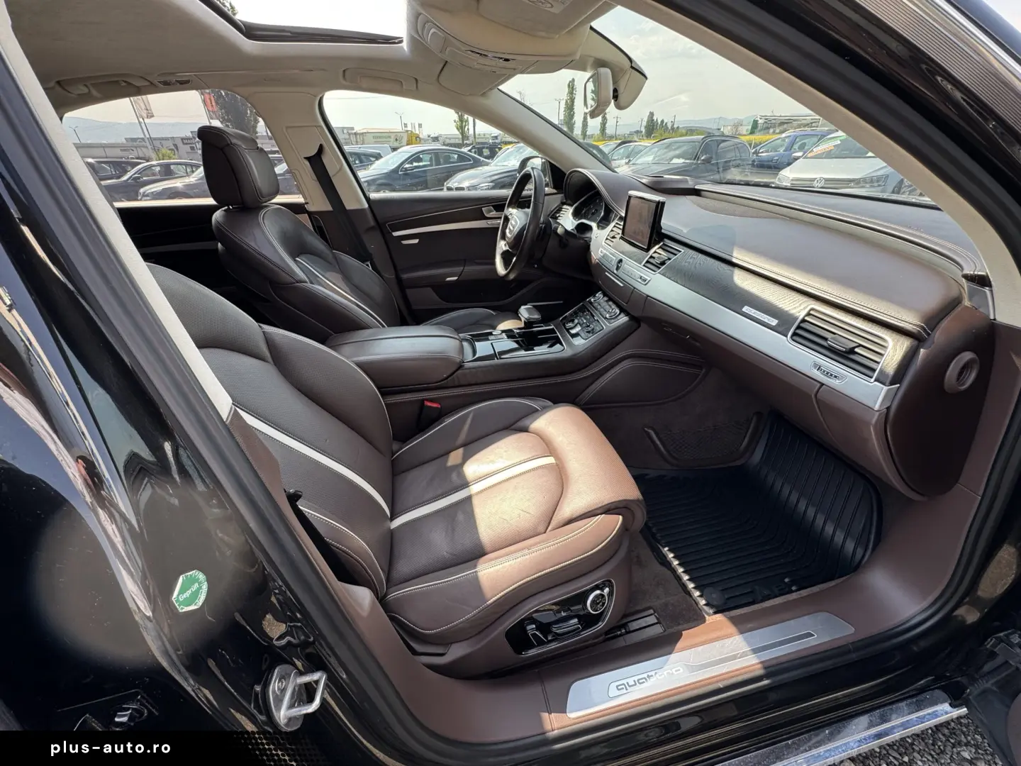 AUDI A8 QUATTRO    INTERIOR DESIGN SELECTION