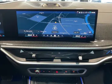 BMW X7 M60i AHK B&W Massage Sky Lounge Standh. 360