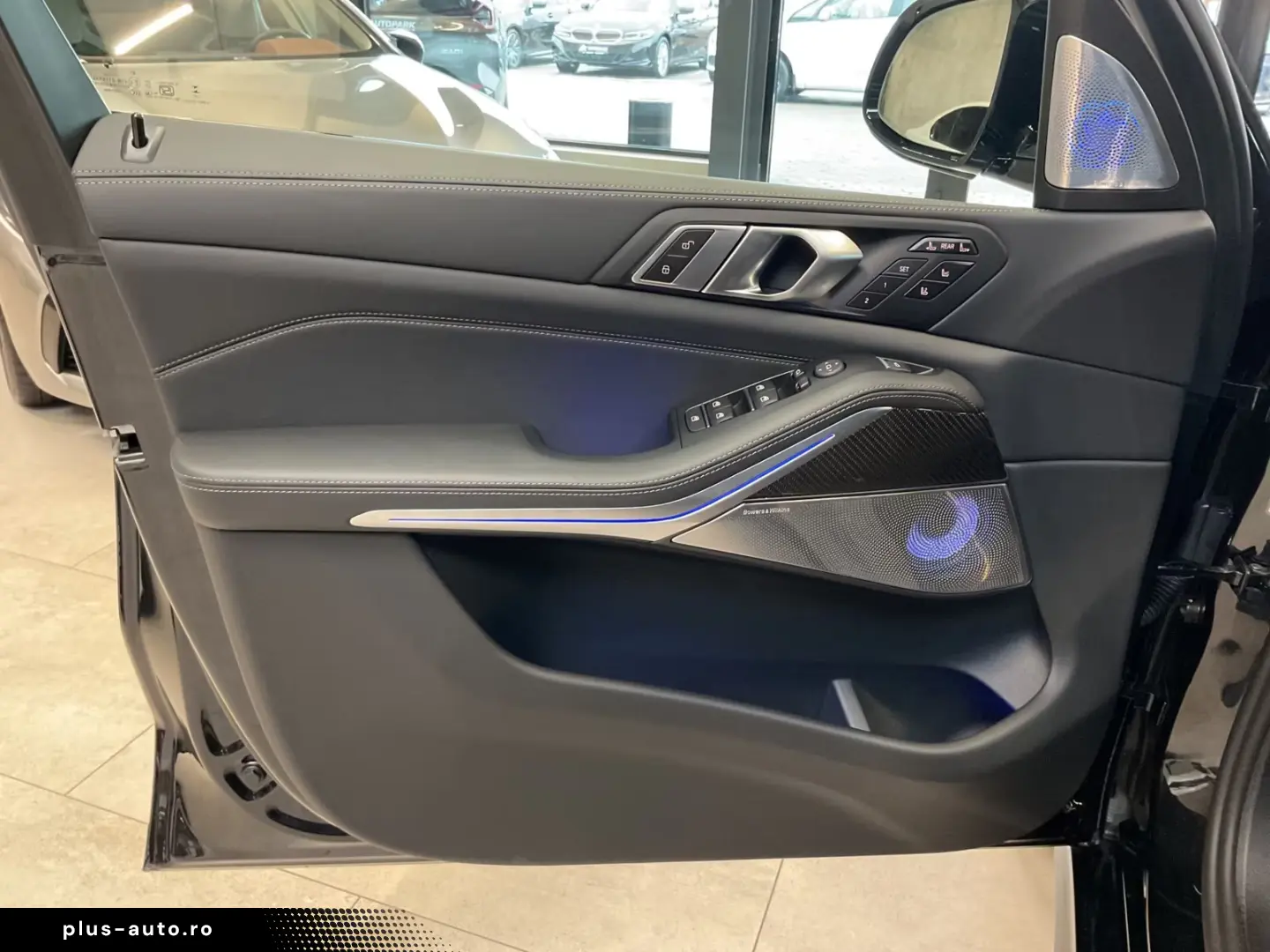 BMW X7 M60i AHK B&W Massage Sky Lounge Standh. 360