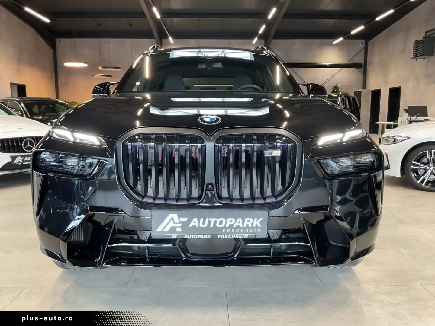 BMW X7 M60i AHK B&W Massage Sky Lounge Standh. 360