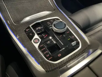 BMW X7 M60i AHK B&W Massage Sky Lounge Standh. 360